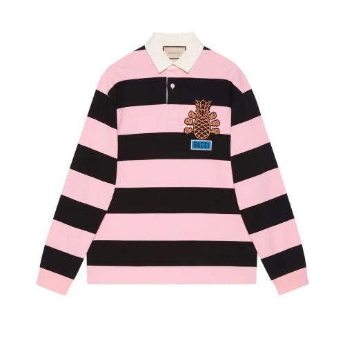 Gucci 专柜直采  男士粉色和黑色水洗条纹重磅棉质平纹针织面料菠萝和玫瑰刺绣长袖polo衫 672422-xjd2x-5548 In Pink