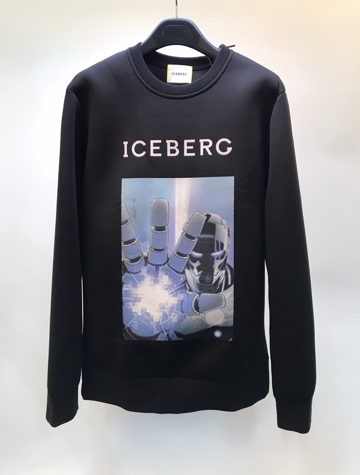 Iceberg -9000-long T-shirt In Black